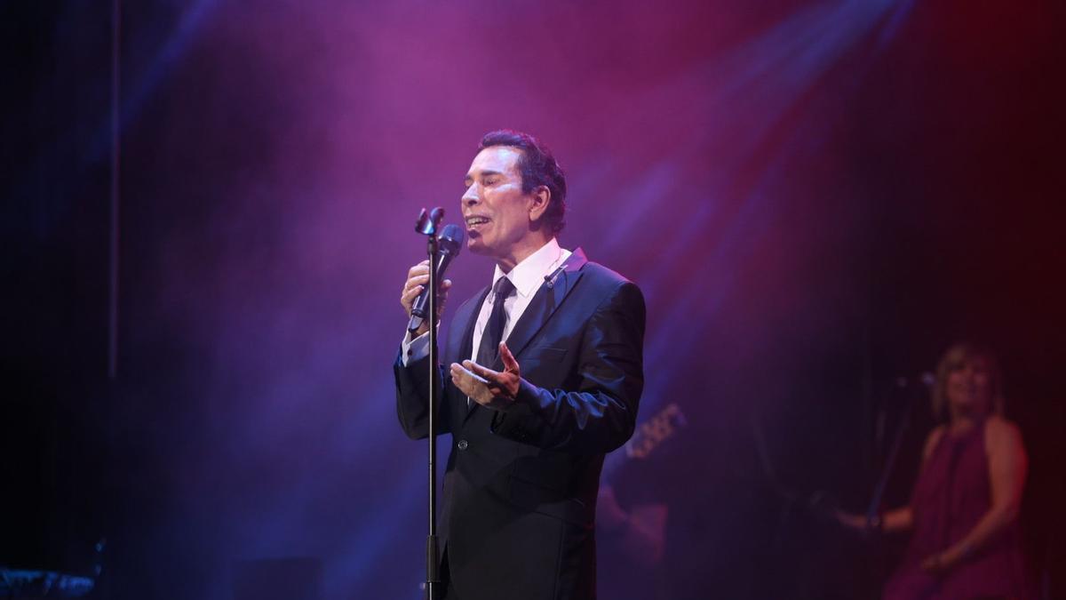 José Vélez en concierto