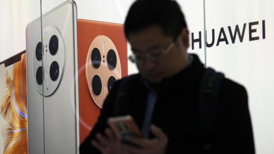 La Eurocámara prohíbe el acceso a representantes de Huawei como medida de "precaución"