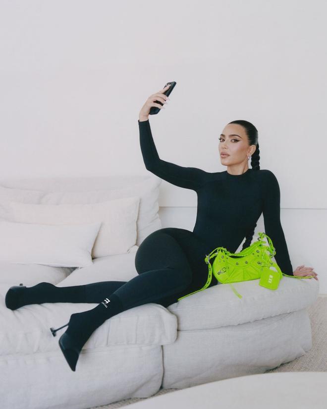 Kim Kardashian, imagen de Balenciaga en su nueva campaña