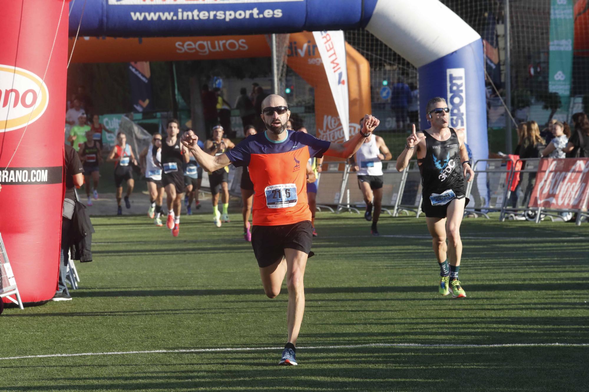 ¡Búscate en la X Carrera de la Universitat de València!