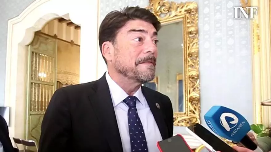 La tránsfuga Belmonte permite al gobierno de Barcala bajar un 5% el IBI en Alicante