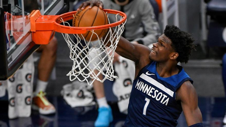 El rookie de los Wolves Anthony Edwards.