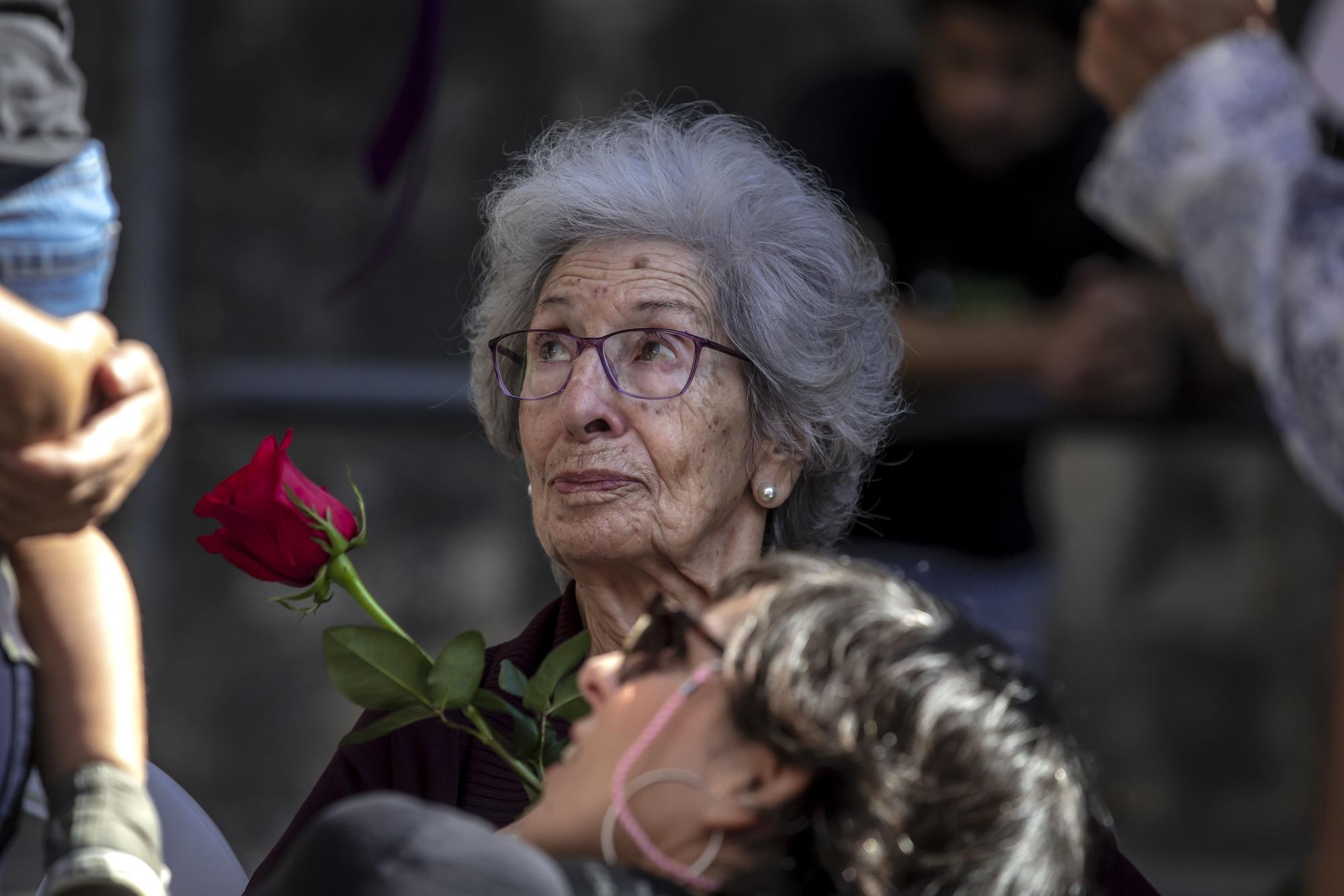 Homenaje a Aurora Picornell y las 'Roges del Molinar' en el cementerio de Palma