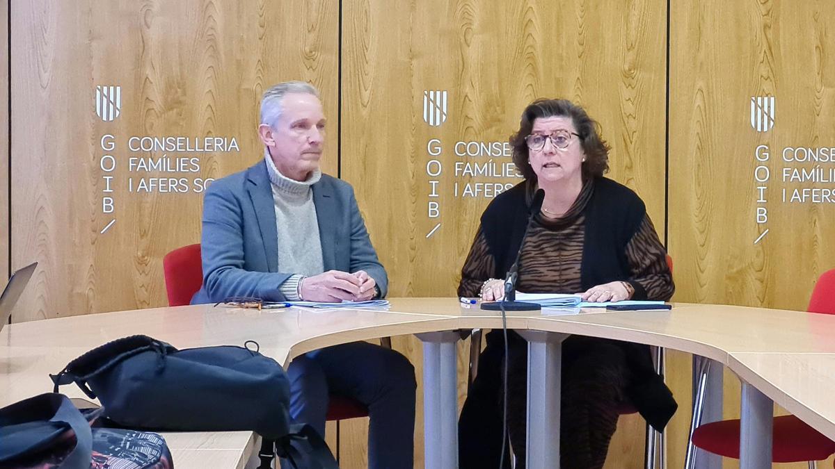 José Falcó y Catalina Cirer, el miércoles durante la presentación de novedades en la Resoga.