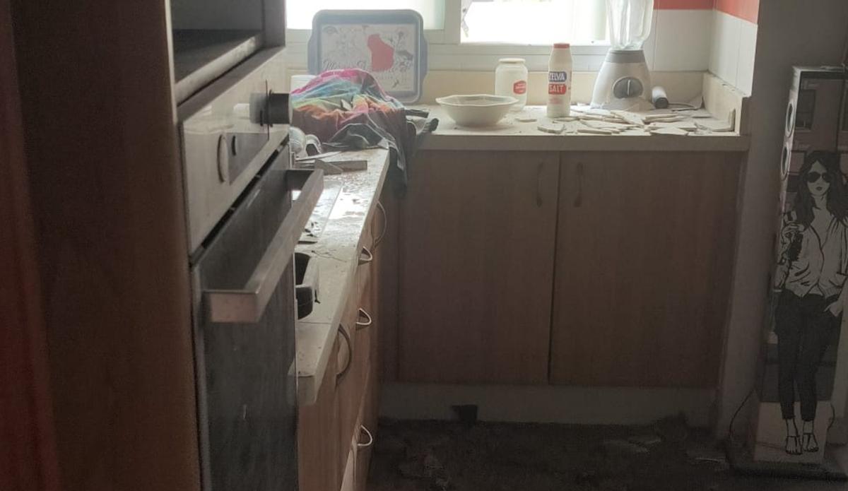 Así quedó la cocina tras el incendio.