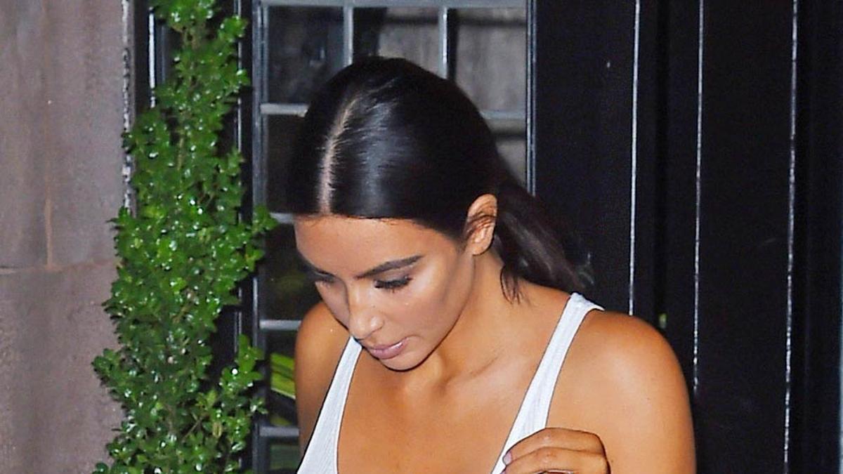 Kim Kardashian luce un 'sport chic' raruno