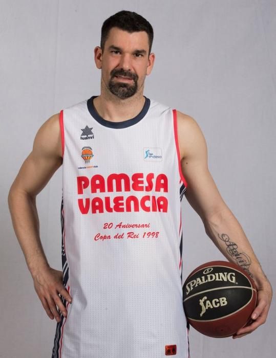 Así es la nueva camiseta del Valencia Basket