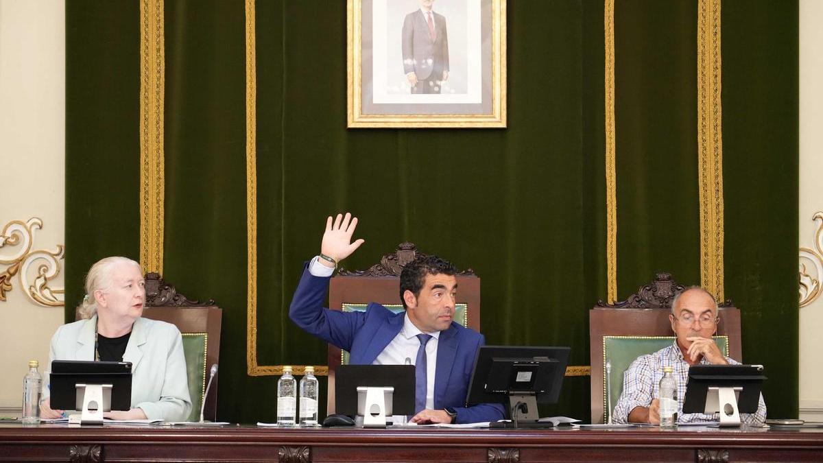 El presidente provincial en un pleno.
