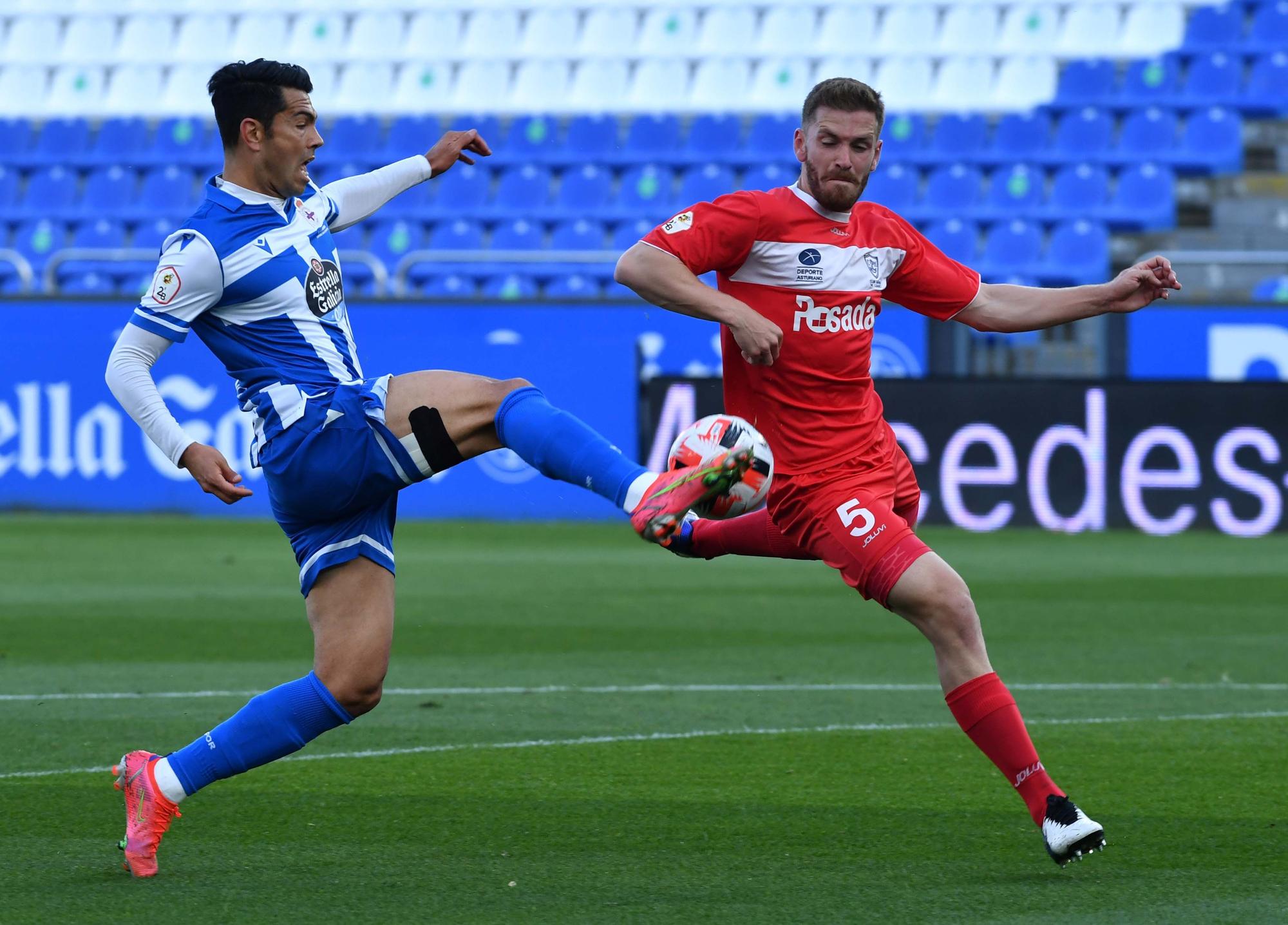 El Dépor se impone al Marino (1-0) en Riazor