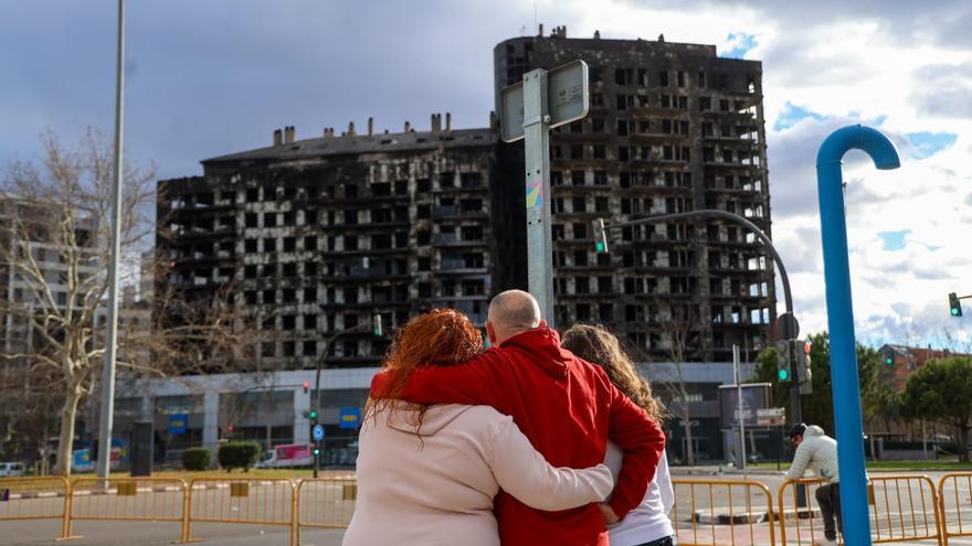 Nou Campanar está roto: «Por la calle nos miramos todos para ver quién nos falta&quot;