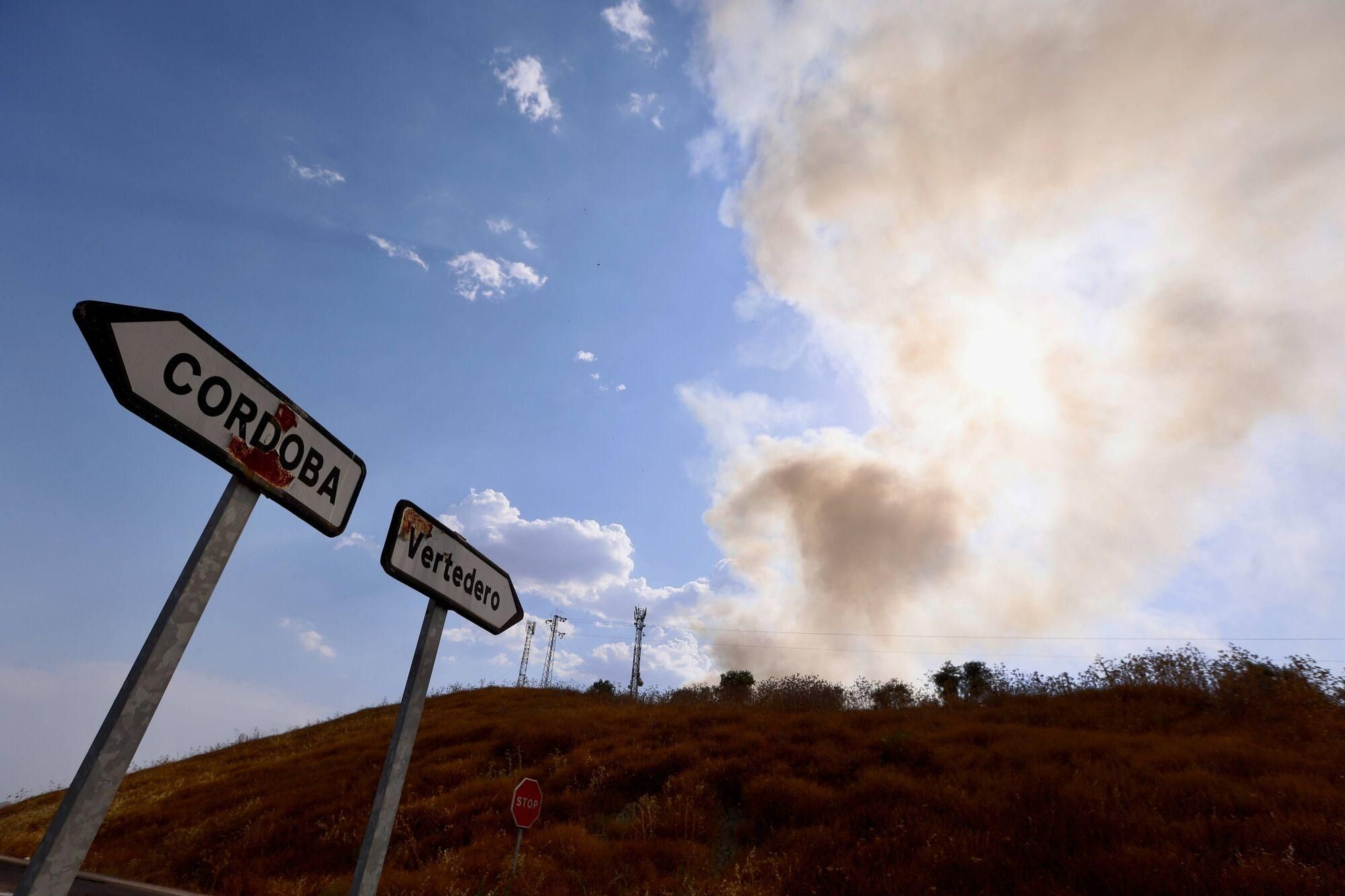 Incendio en el vertedero del Lobatón