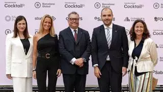 Alfombra roja para el 'talento internacional'... pasada por agua