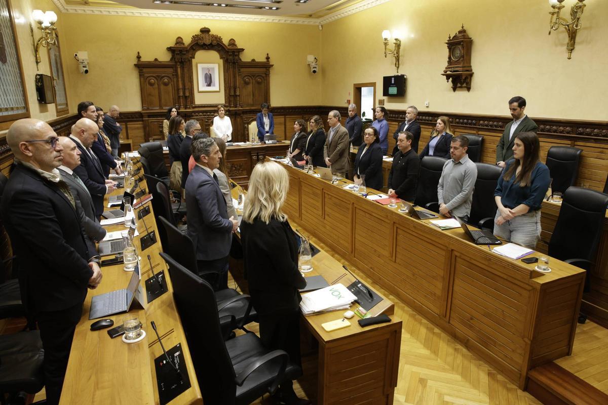 Participantes en el Pleno de hoy miércoles, todavía con Natalia González en las filas socialistas.