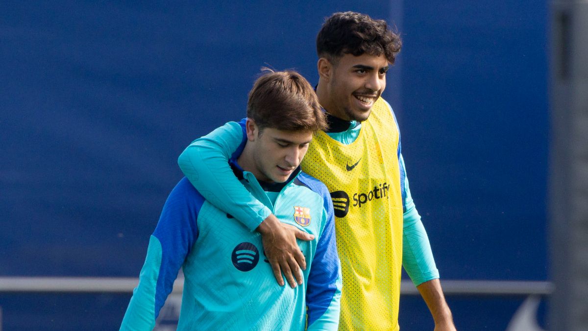 Chadi Riad junto a Pablo Torre, en un entrenamiento con el primer equipo del FC Barcelona