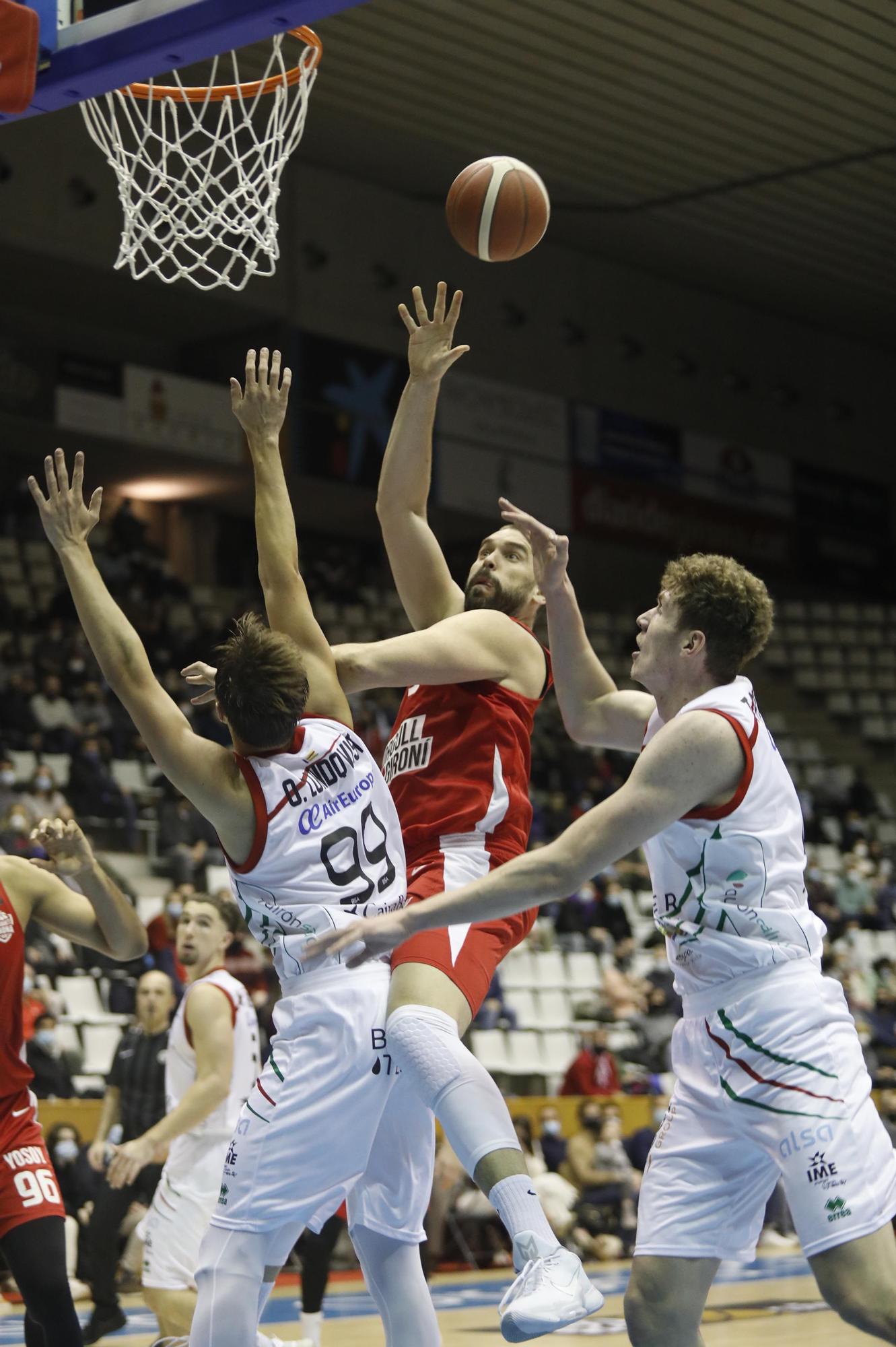 Les millors imatges del triomf del Bàsquet Girona contra el Palma