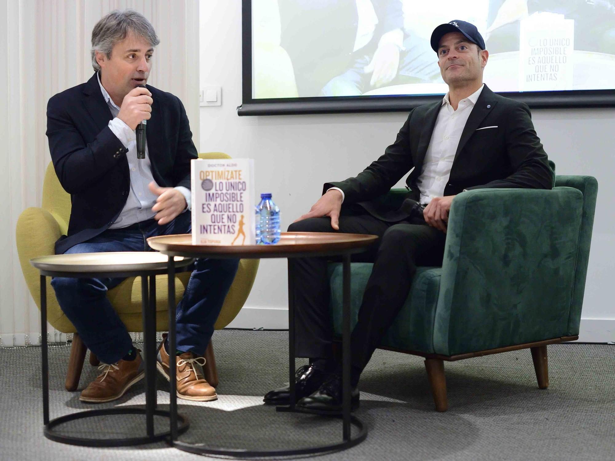 Presentación del libro "Optimízate, lo único imposible es lo que no intentas" de Doctor Aldo, preparador físico de Ilia Topuria