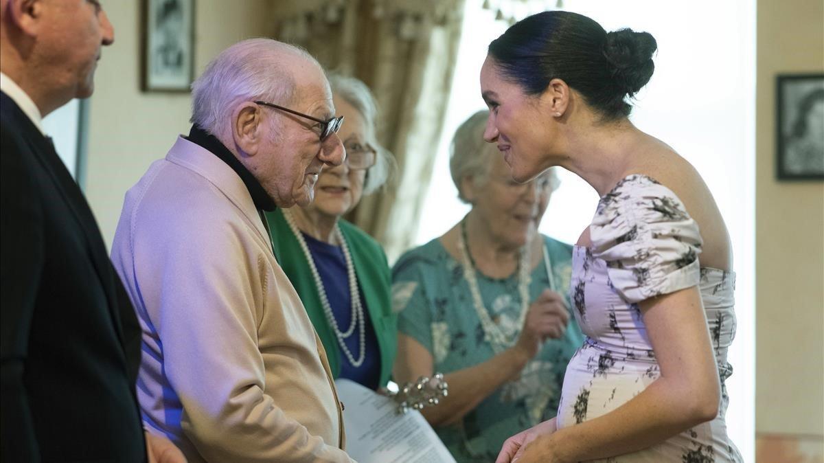 Meghan, duquesa de Sussex, visita la residencia de la ’Royal Variety Charity’ que asiste a extrabajadores de la industria del entretenimiento.