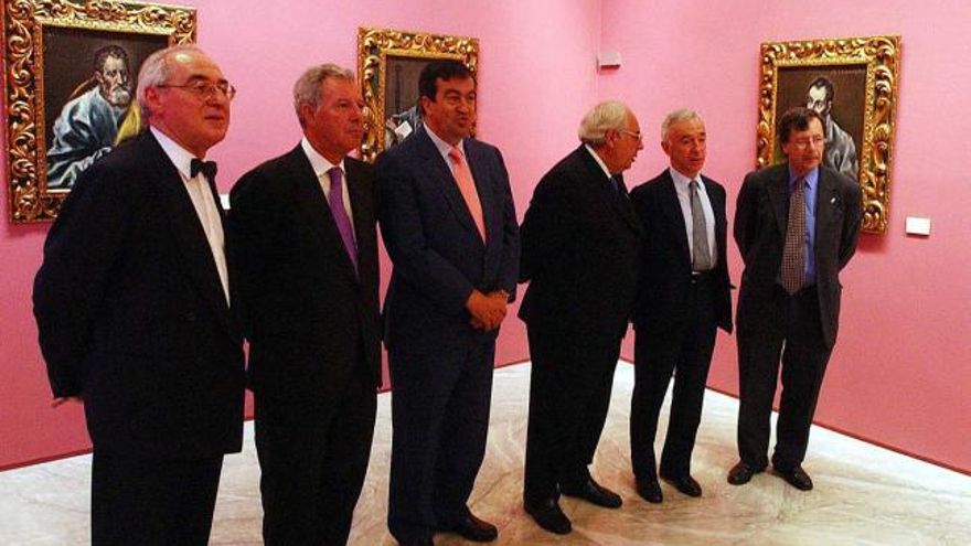 Emilio Marcos, Álvarez Rendueles, Álvarez-Cascos, Areces, Goicoerrotea y Fernández Vallina, en la sala de El Greco.