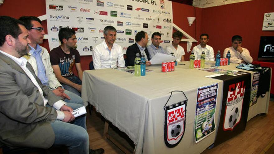 La iniciativa fue presentada en el Forum Dezae de Lalín // Bernabé/Gutier