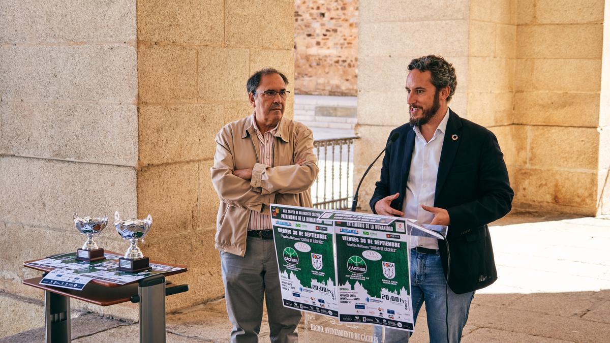 José Manuel Sánchez, presidente del Cáceres, y Andrés Licerán, concejal.