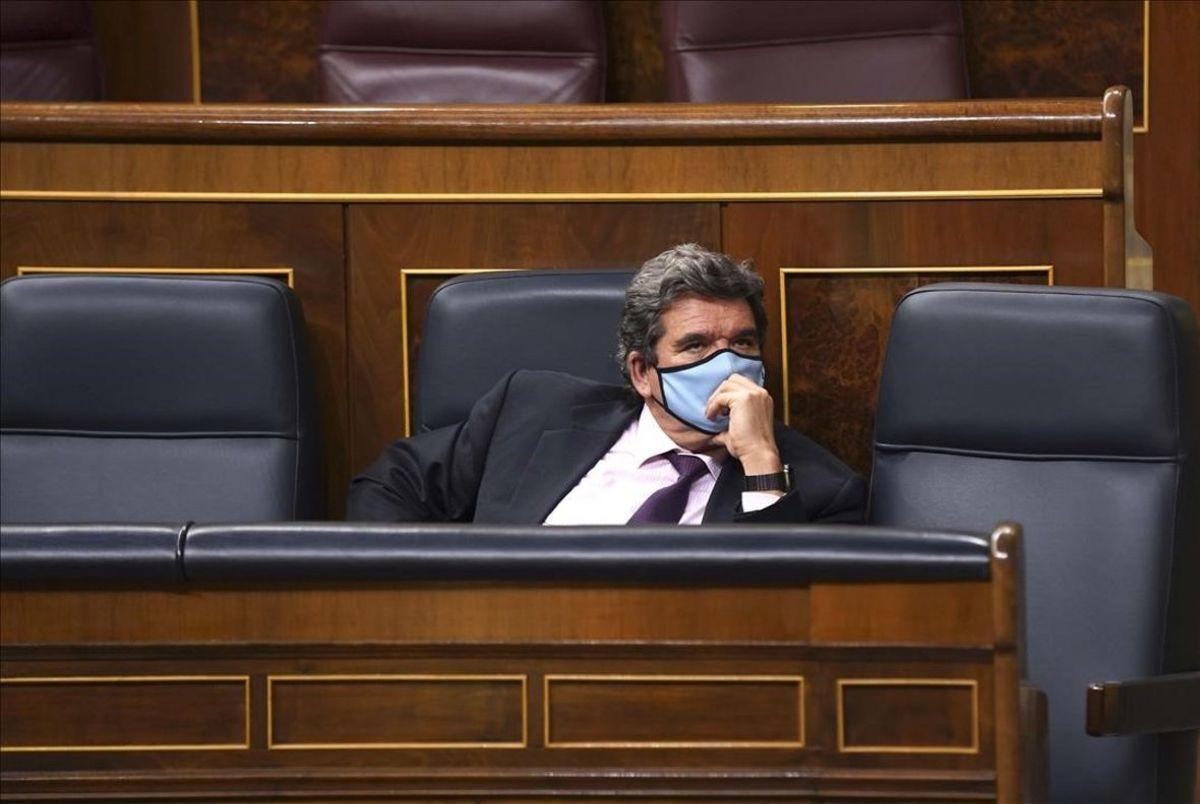 El Gobierno avanza un crecimiento del PIB del 2,4% para el cuatro trimestre