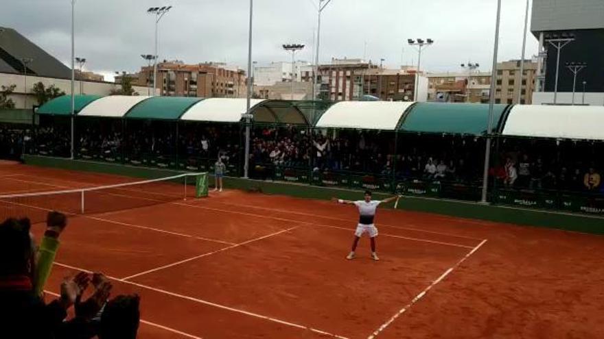 Carlos Alcaraz vuelve a ganar en el Murcia Club de Tenis