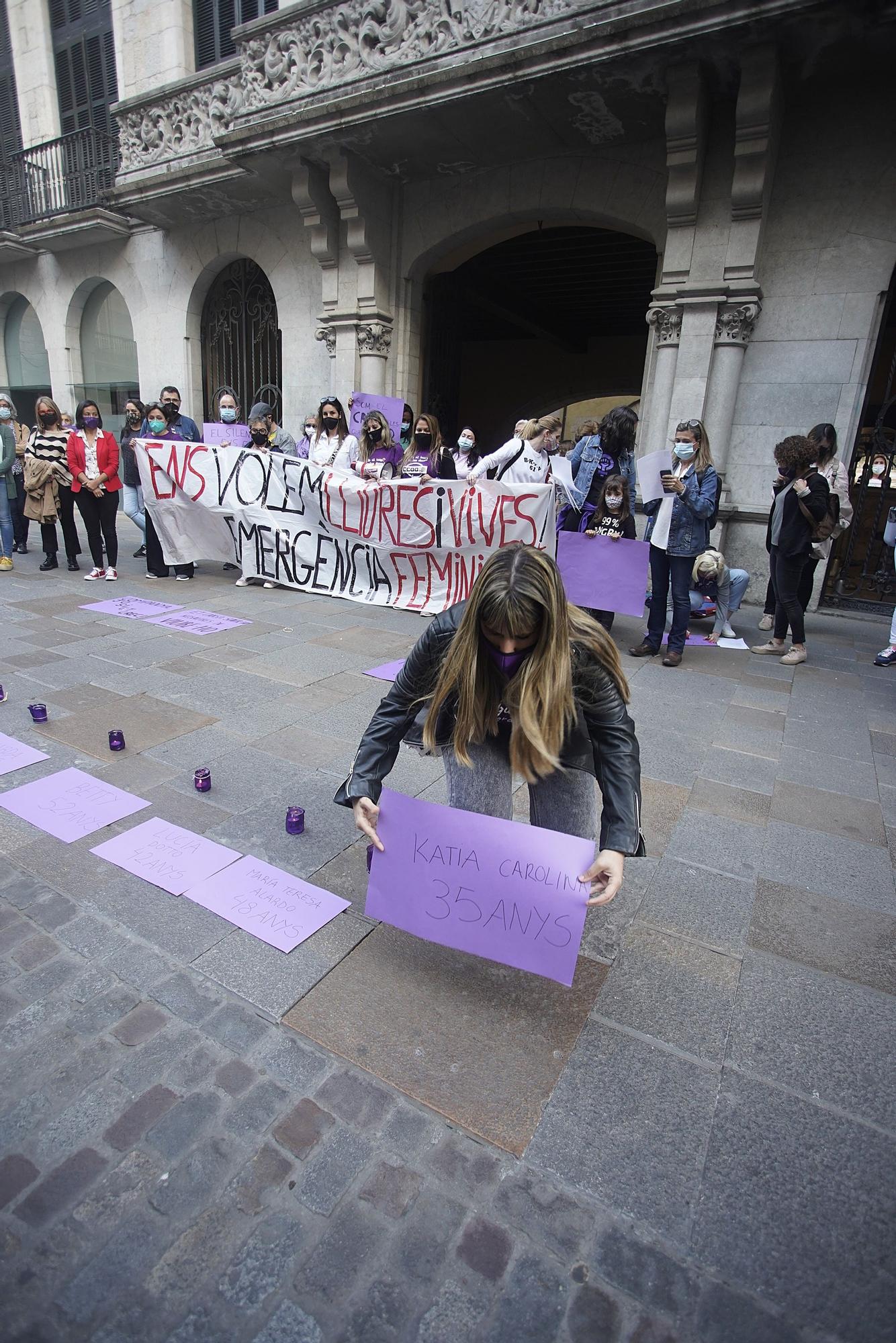 La Plataforma Feminista denuncia els feminicidis