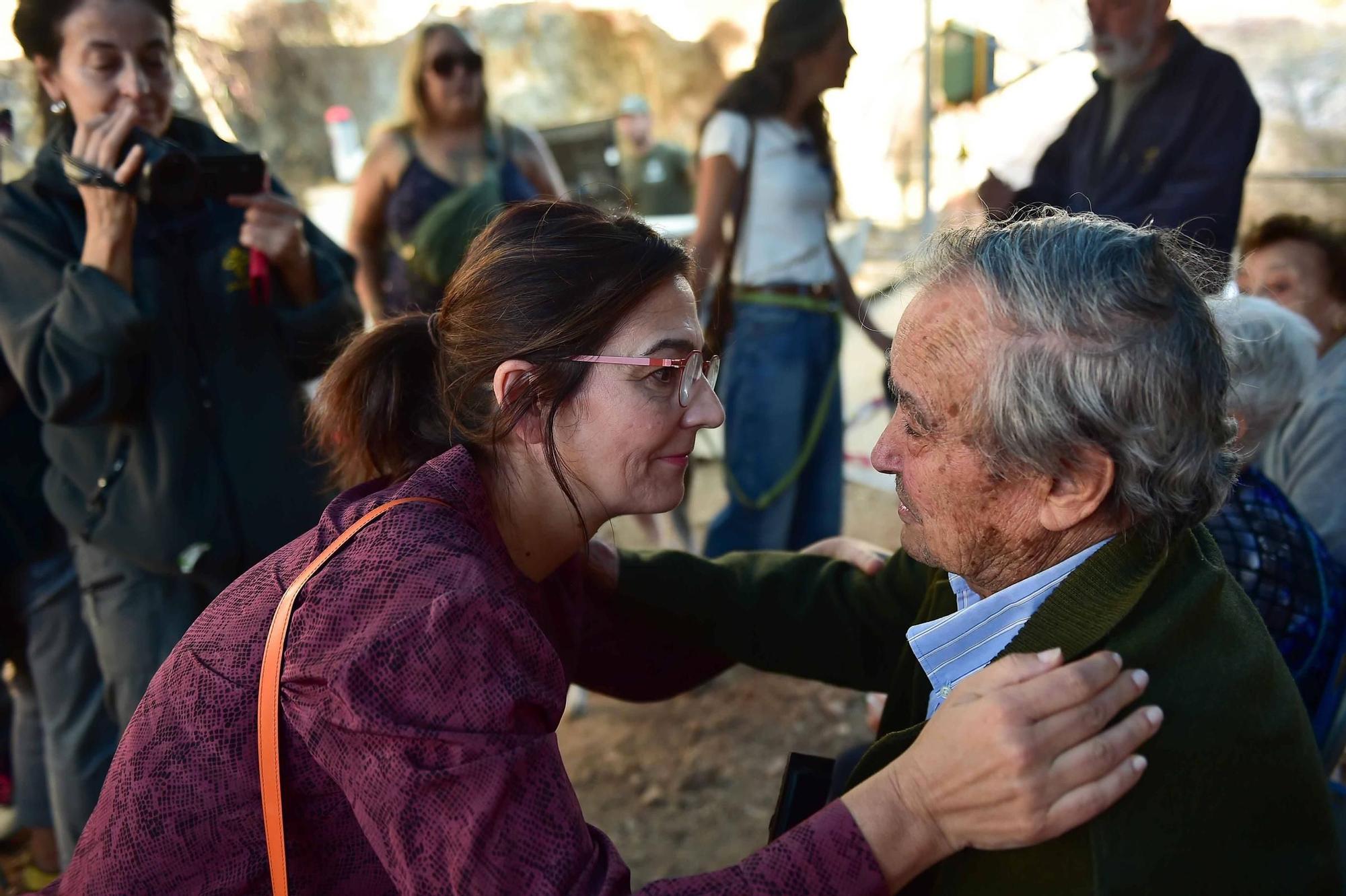 Fotogalería | Las familias de los represaliados de la mina La Paloma presencian las primeras exhumaciones