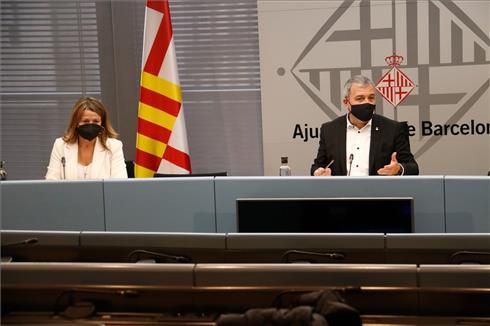 La concejala Eva Parera, de BCN pel Canvi, y el primer teniente de alcalde, Jaume Collboni.