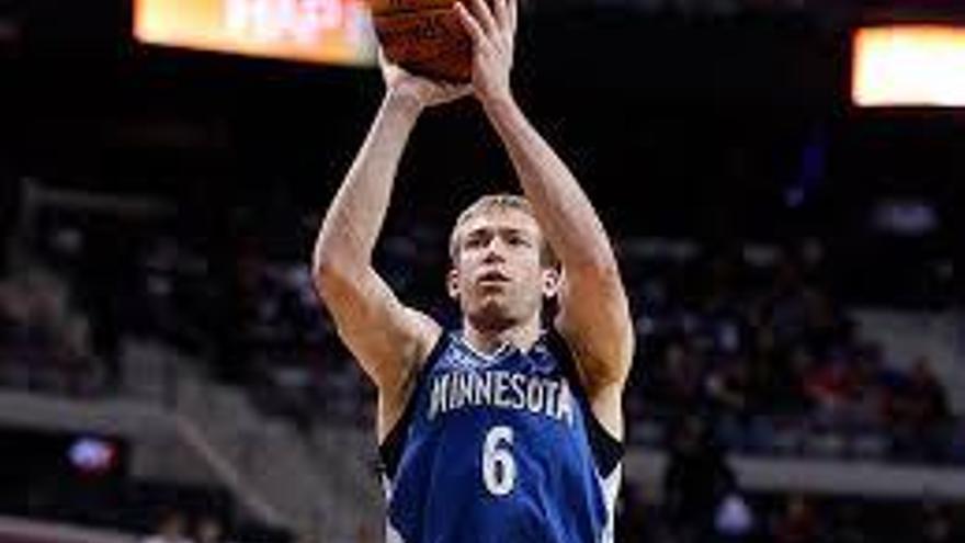 Robbie Hummel.