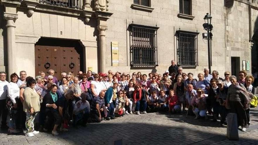 Foto de grupo de los excursionistas vidrialeses.