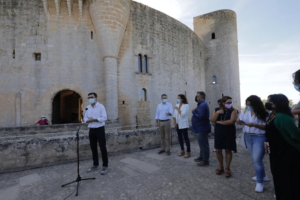 Las obras de rehabilitación en Bellver dejan al descubierto un muro medieval