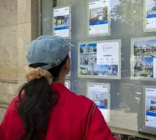 La compravenda d'habitatges baixarà un 7,3% el 2026 i el preu pujarà un 12%