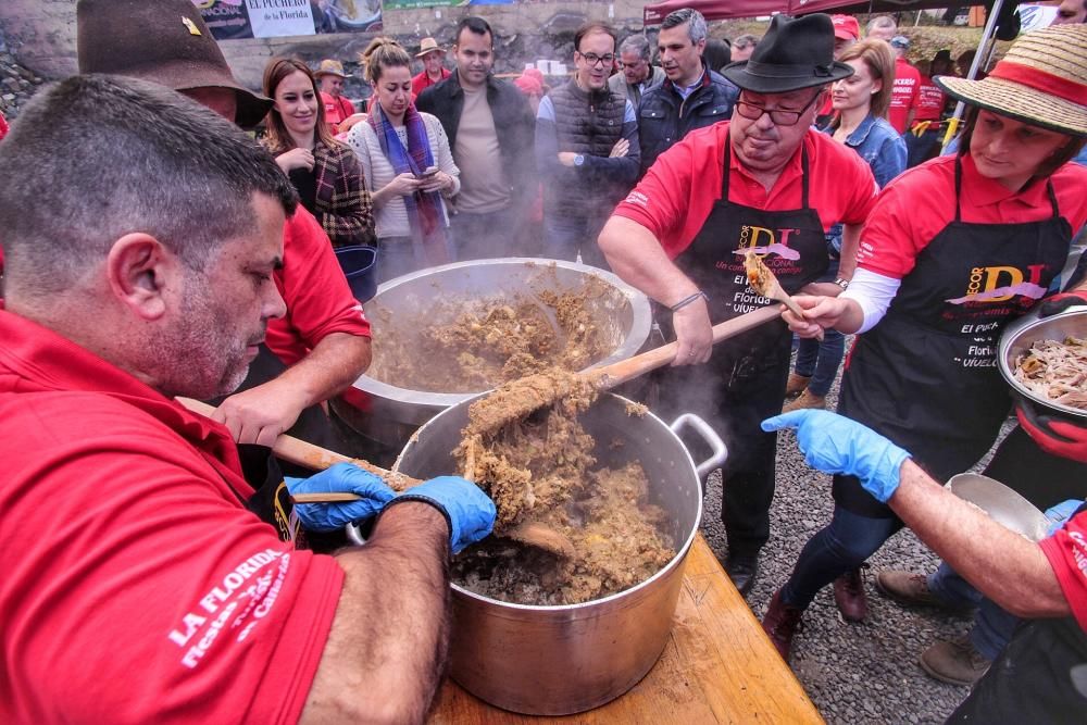 Puchero de La Florida. Reparto del puchero que ...