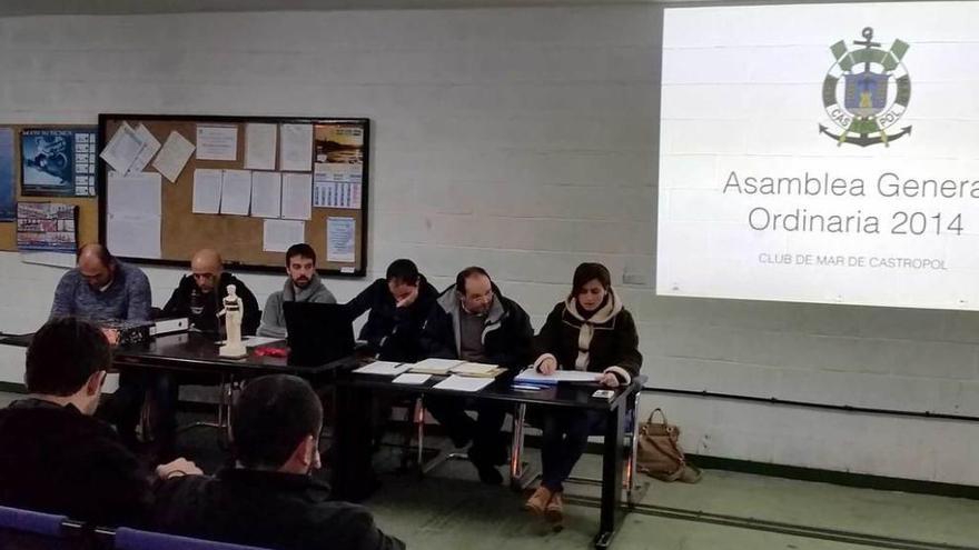 Un momento de la asamblea de socios.