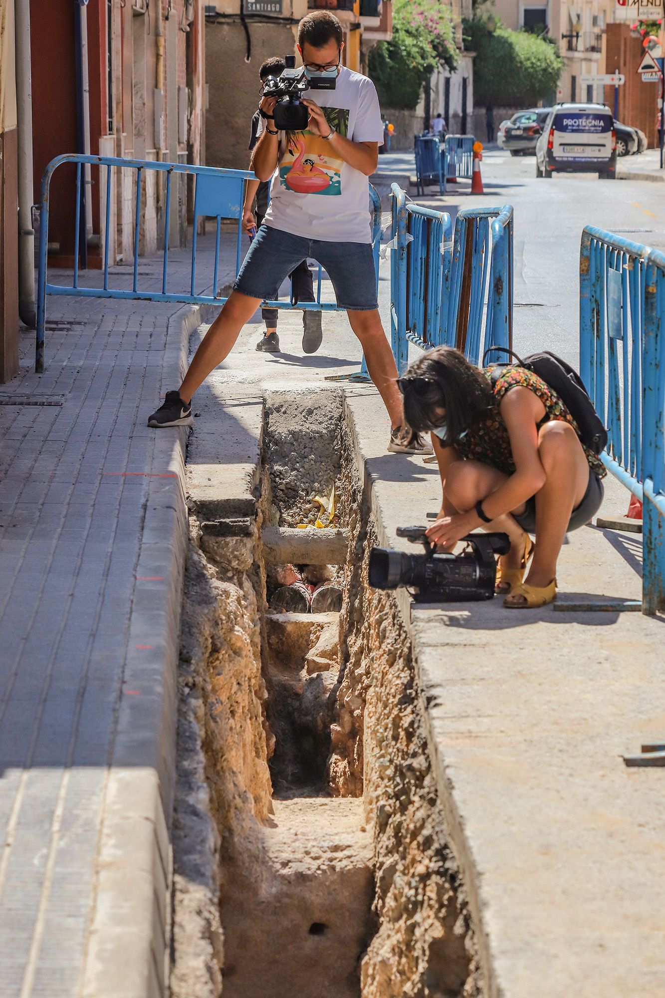 Hallan nuevos restos de las murallas y viviendas medievales en el casco urbano de Orihuela