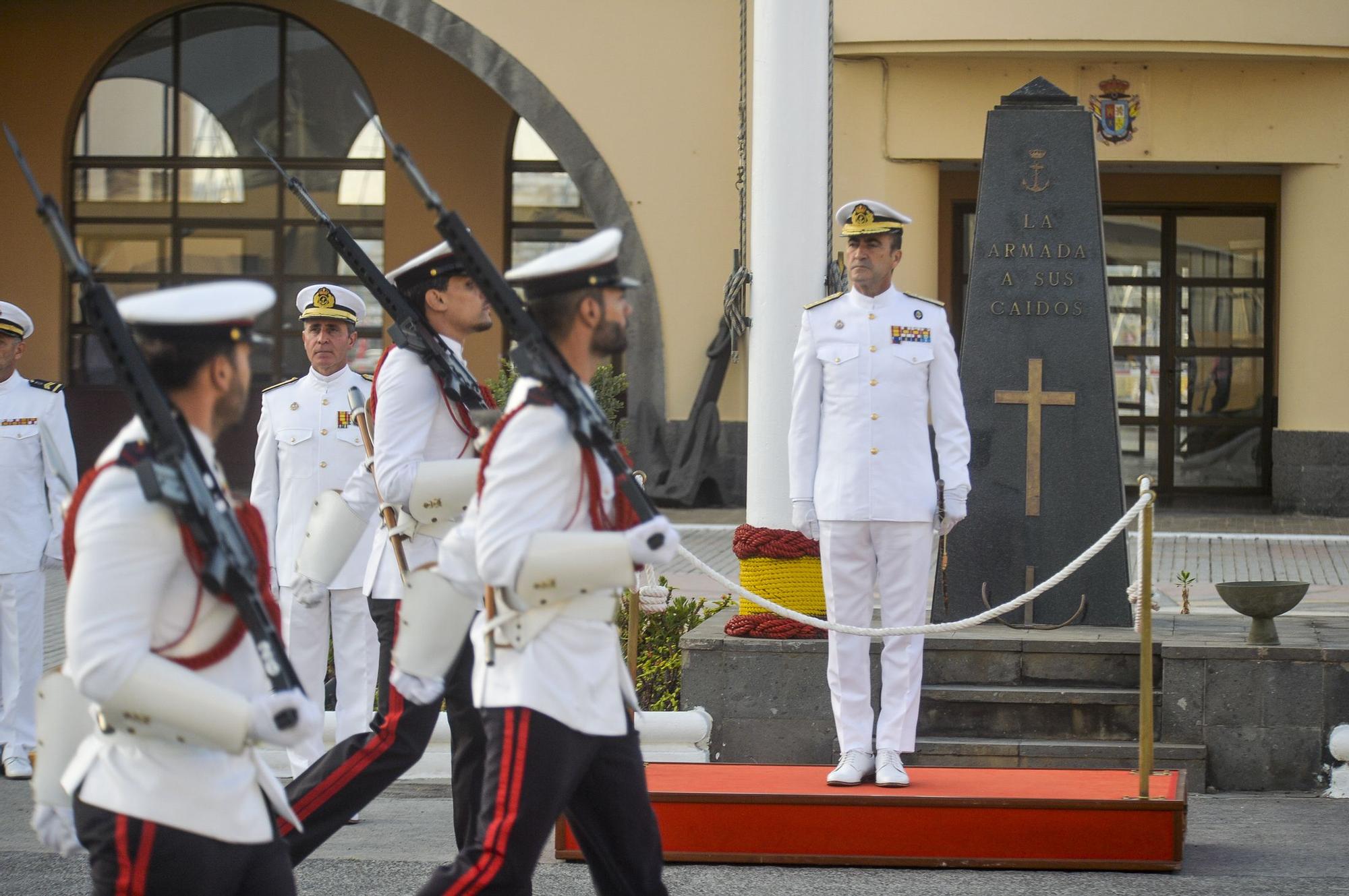 Primera visita del almirante de Acción Marítima al Arsenal de Las Palmas