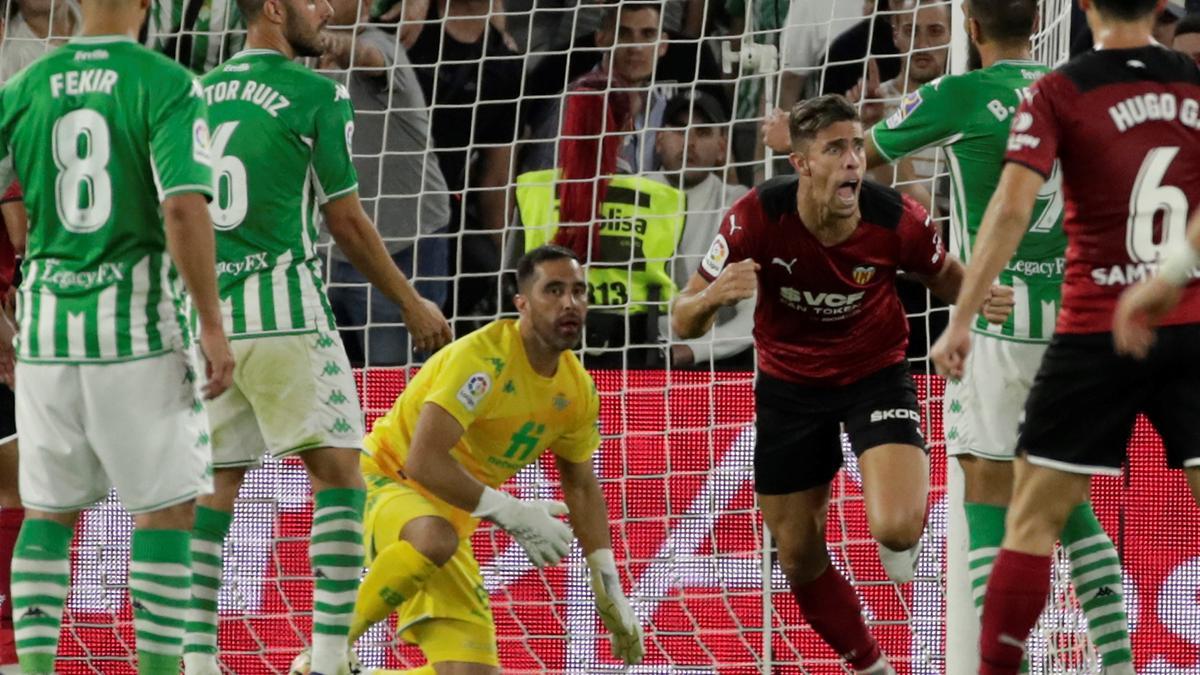 Paulista, en su gol ante el Betis.