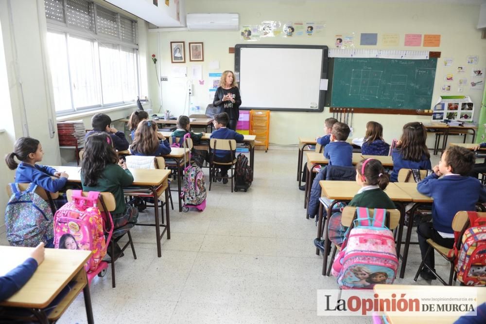 Jesuitinas abre sus puertas después del incendio