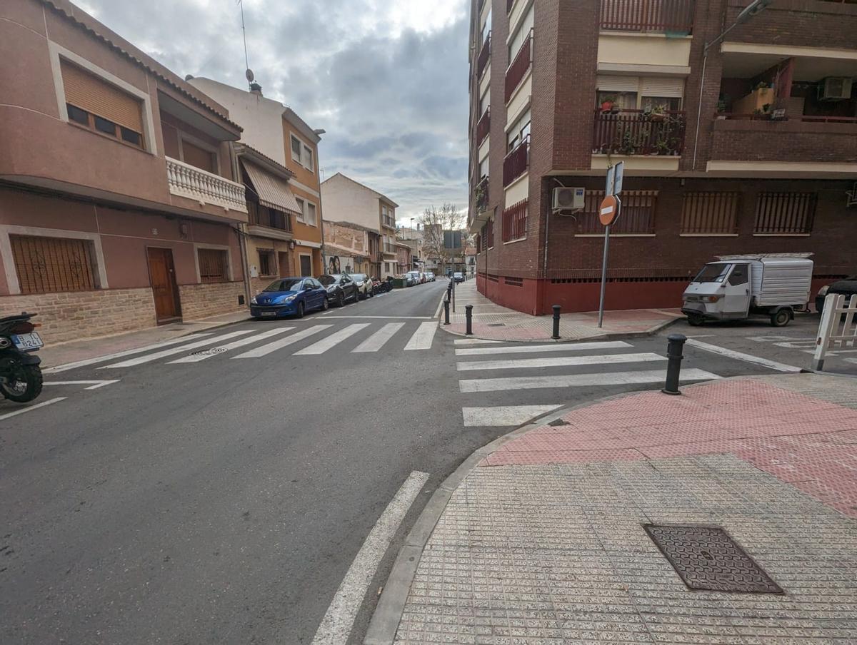 Partes de la calle Maigmona se inundan con las lluvias torrenciales.