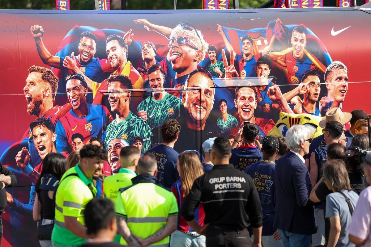 ¡De locos! Las mejores imágenes de una ciudad entregada al Barça