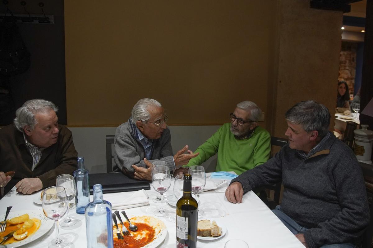 Fundadores de la Escuela de Arte de Zamora, reunidos.