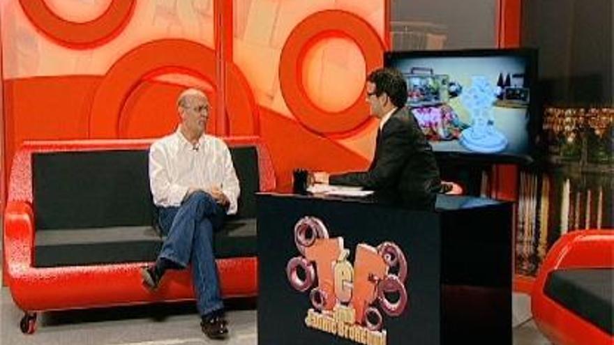 El edil Félix Crespo en el programa &quot;Tot es festa&quot; de Levante TV que presenta Jaume Bronchud.