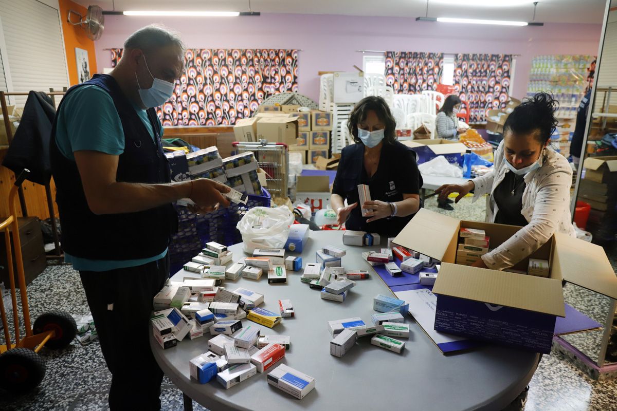 Refugiados ucranianos recogen ayuda en Málaga para los desplazados por la guerra