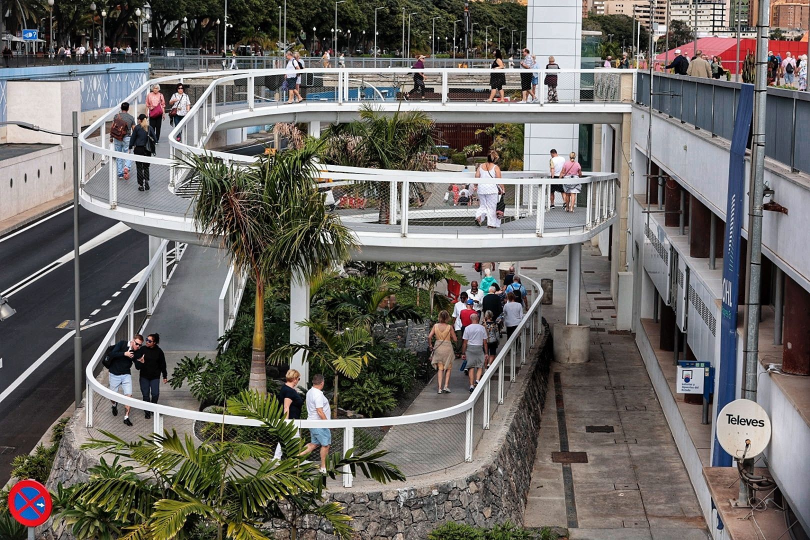 Llegada de más 8.000 cruceristas al Puerto de Santa Cruz