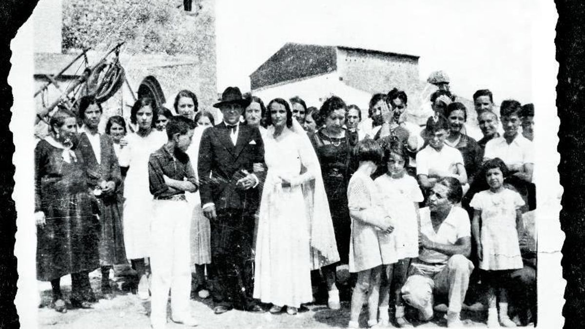 Un casament a pagès, als masos de les Corts el 1930.