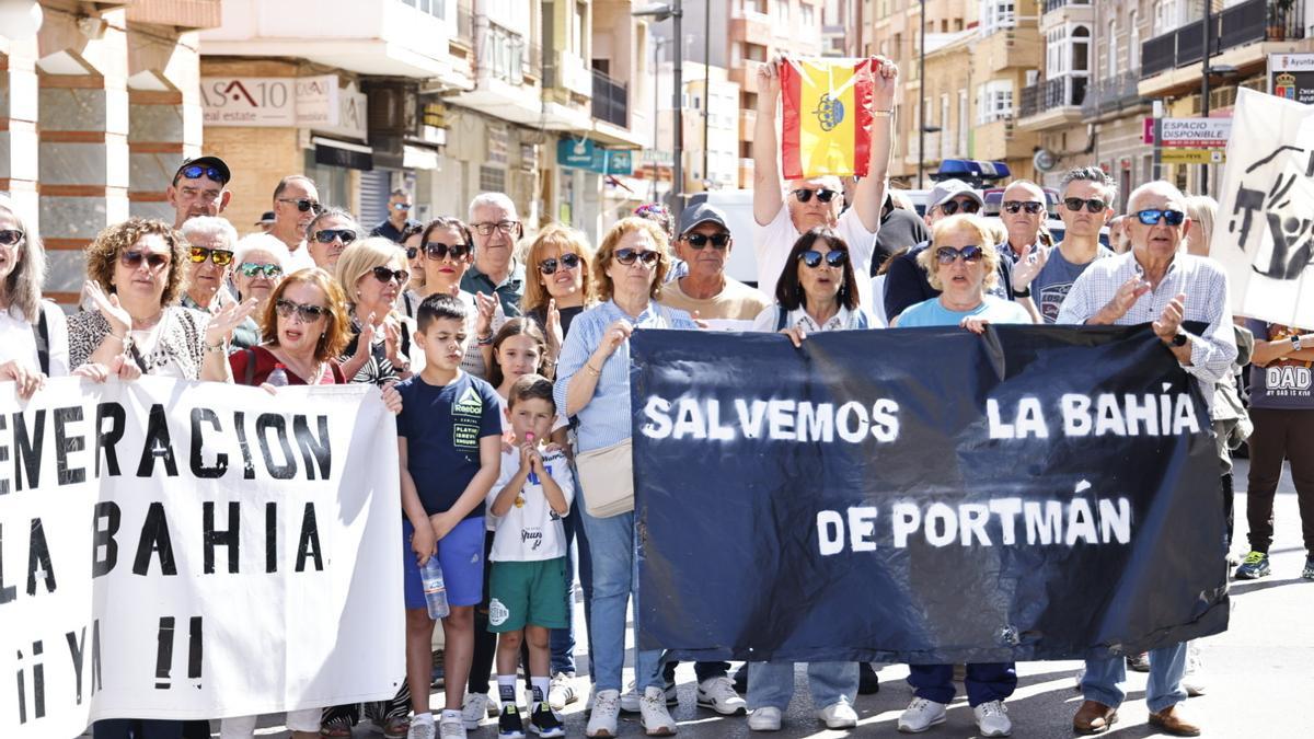 Manifestación en La Unión por el sellado de la bahía de Portmán.