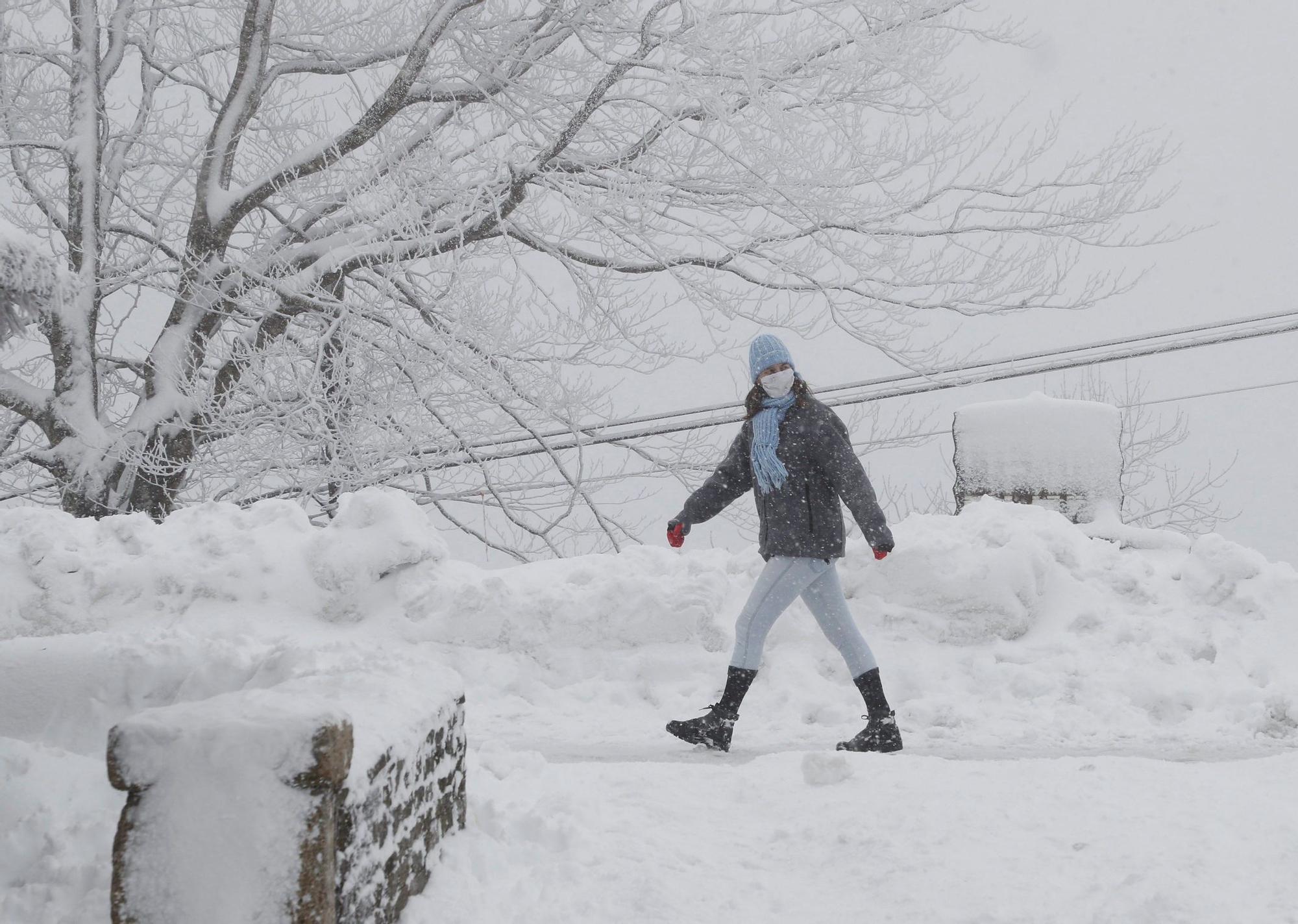 La nieve cubre el fin de semana en Galicia