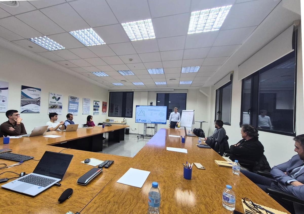 Asistentes a una de las jornadas de Ateval sobre el textil, en Ontinyent.