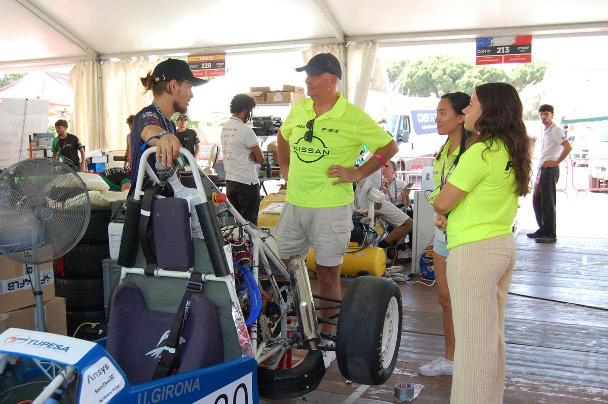 Les imatges dels preparatius del UdG Racing Team